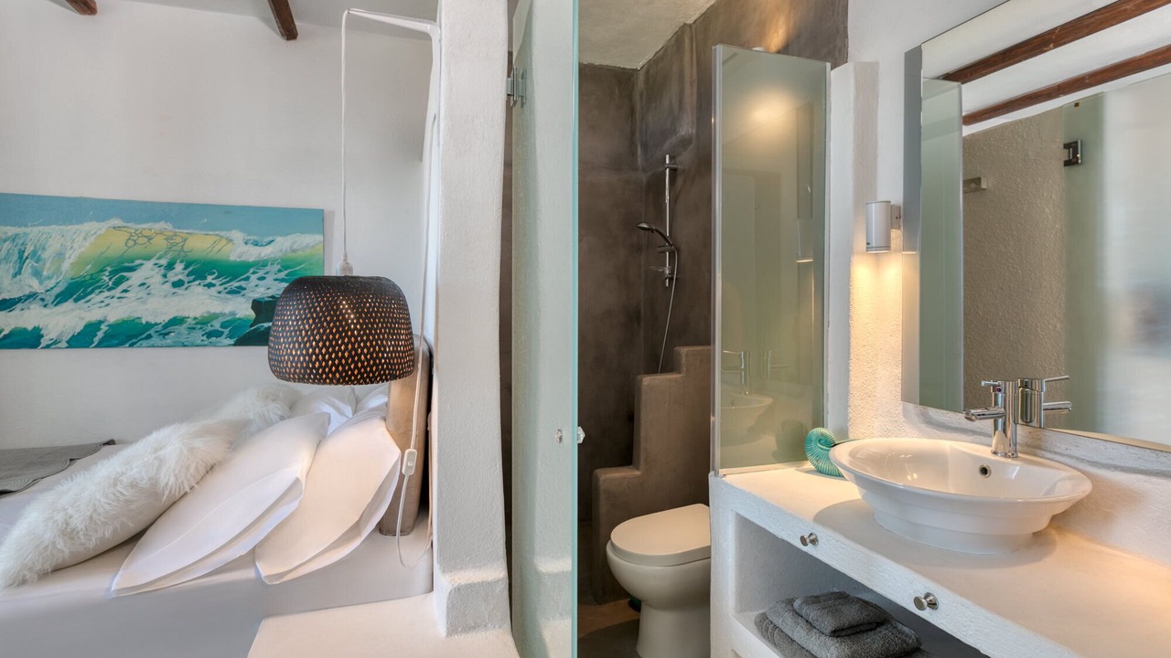Photo of Bathroom in Kea