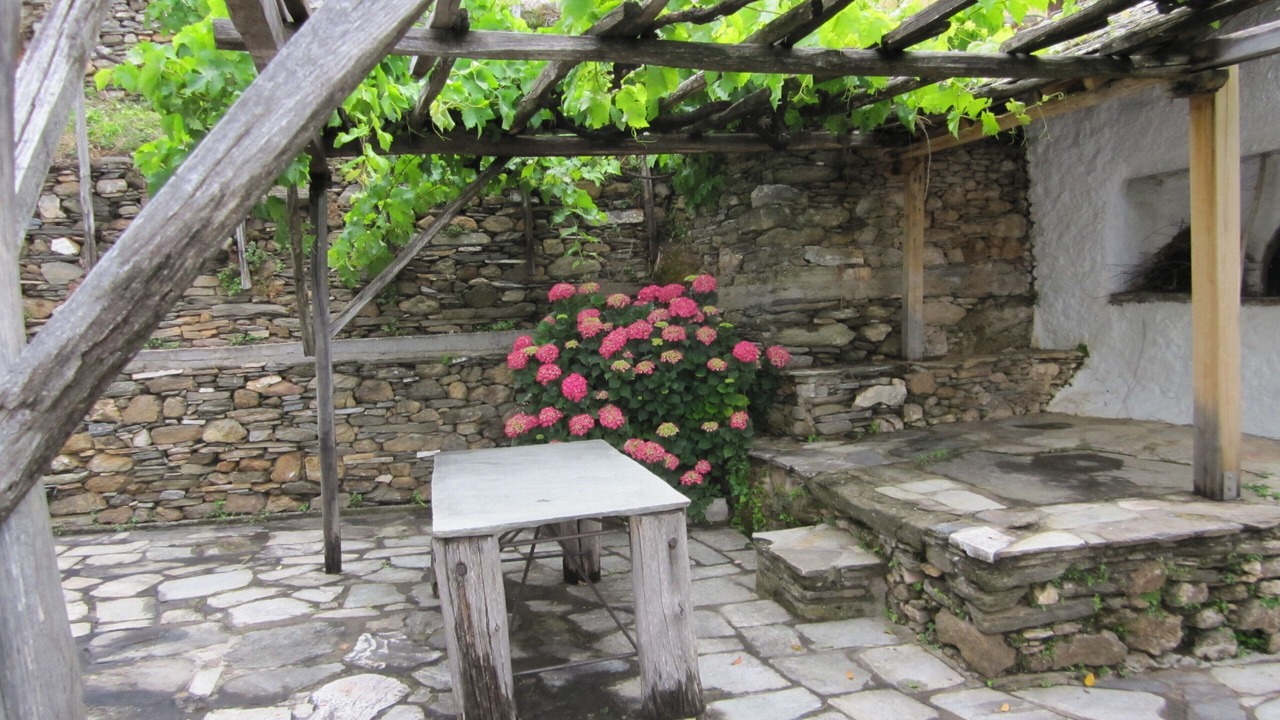 Photo of Patio Balcony in Artemida