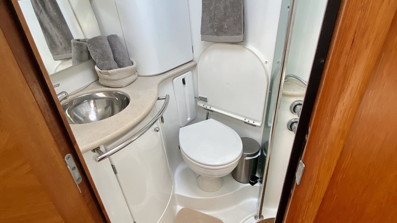 Photo of Bathroom in Tourlos