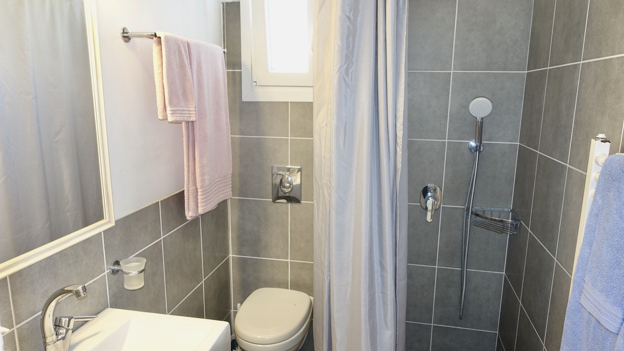 Photo of Bathroom in Naxos