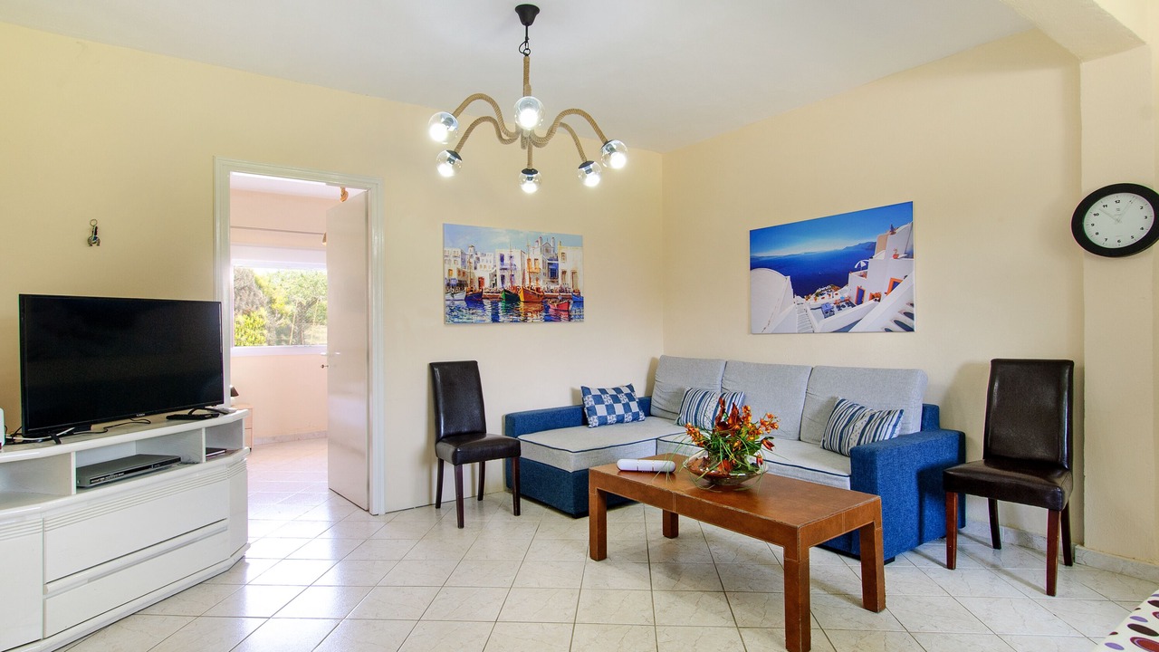 Photo of Livingroom in Nea Iraklia