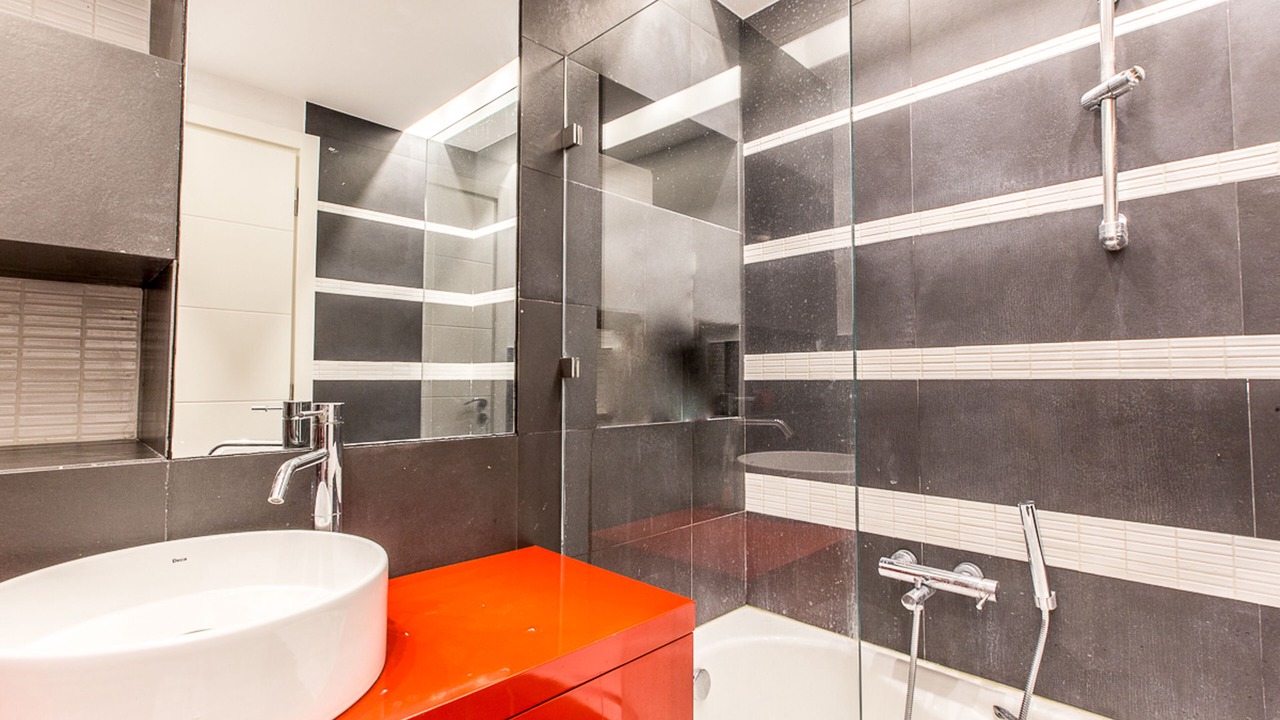 Photo of Bathroom in Varkiza