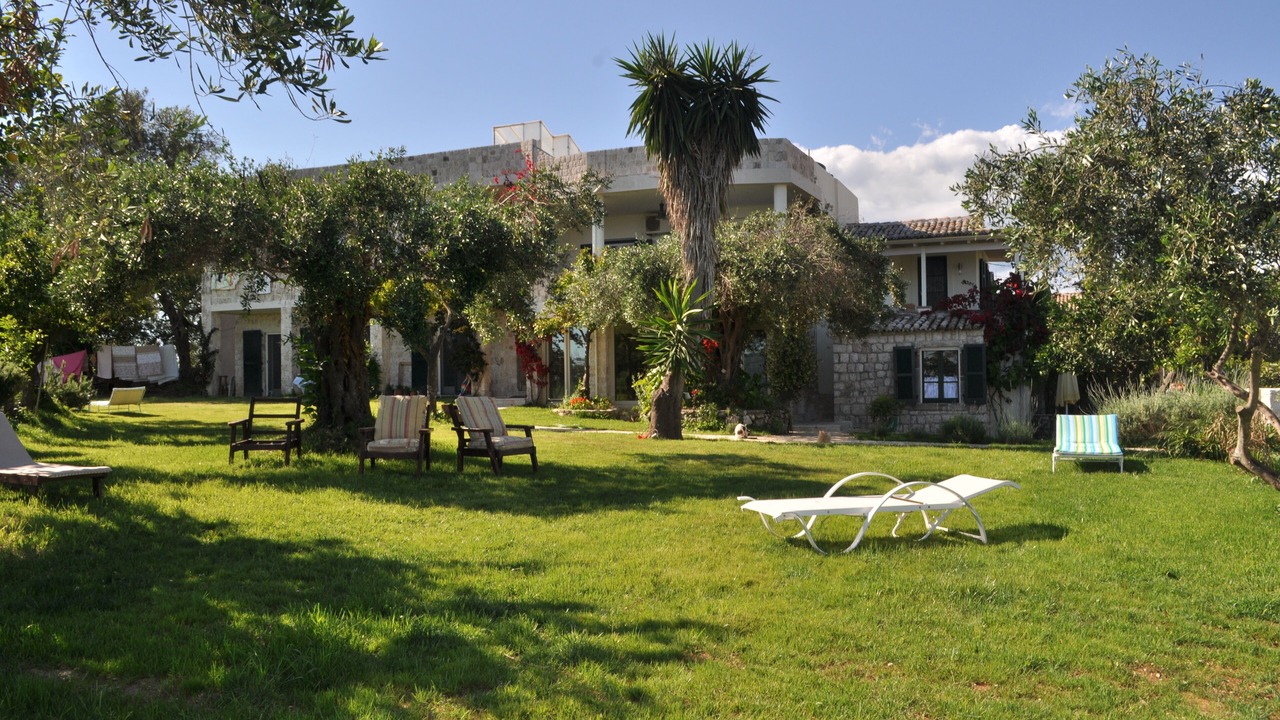 Photo of Outdoor in Parelia