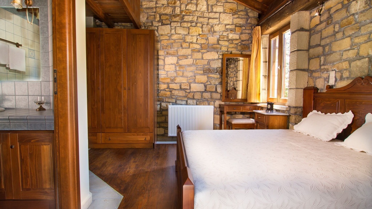 Photo of Bedroom in Limeniskos