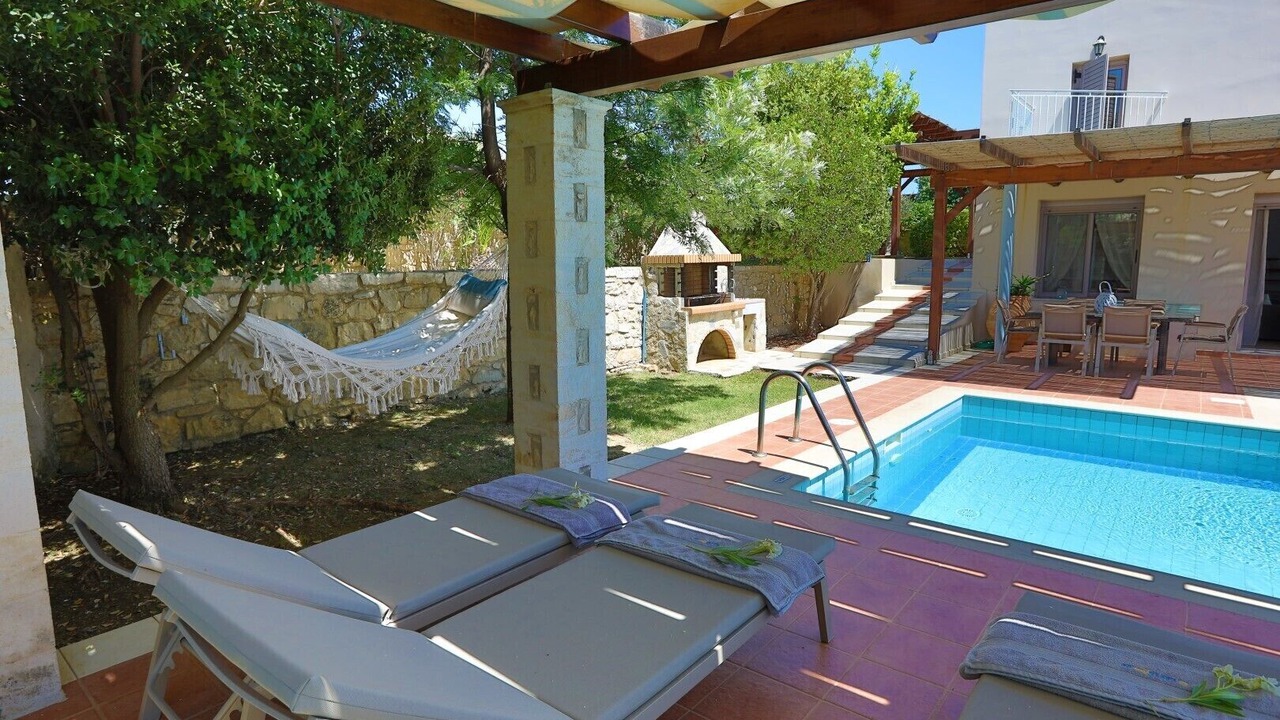 Photo of Outdoor in Monopari
