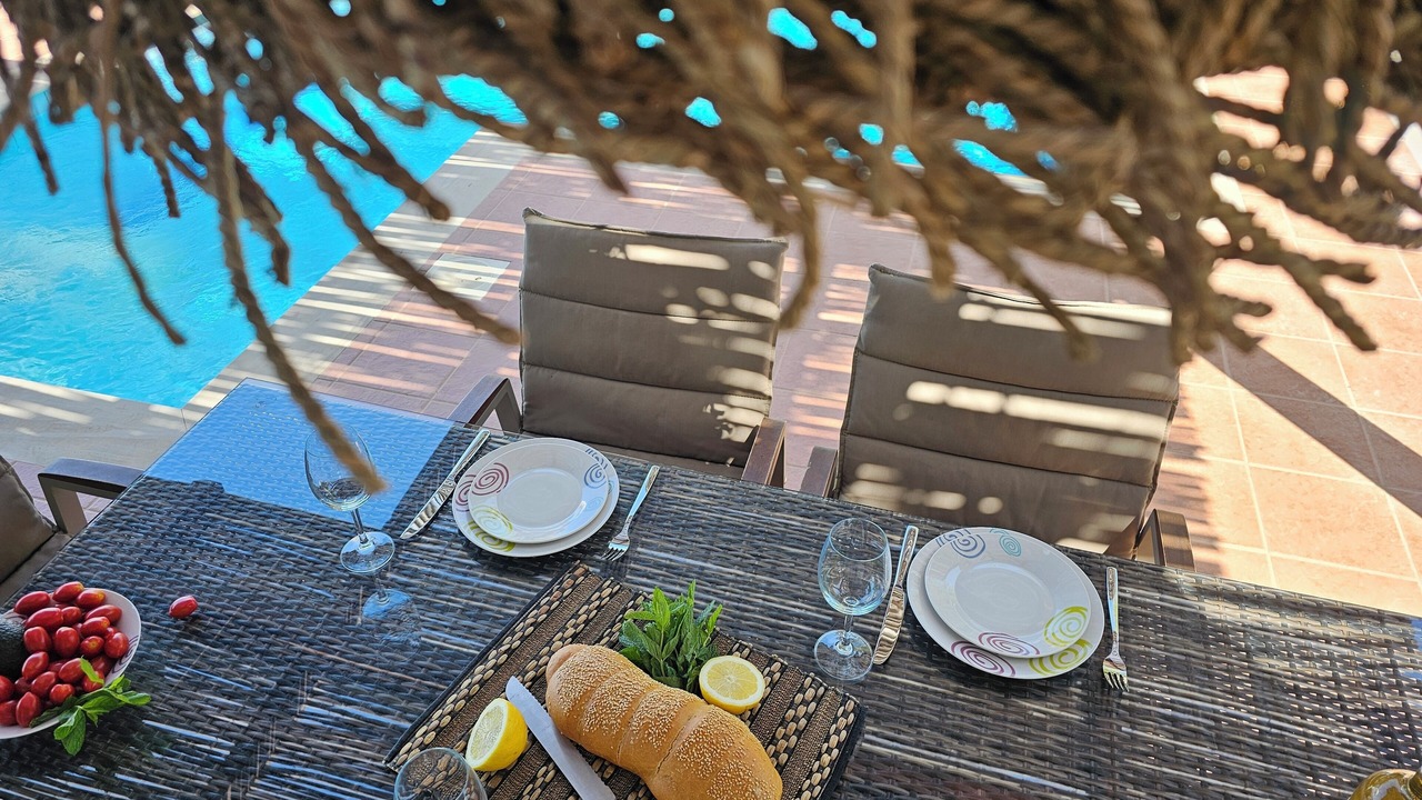 Photo of Outdoor in Monopari
