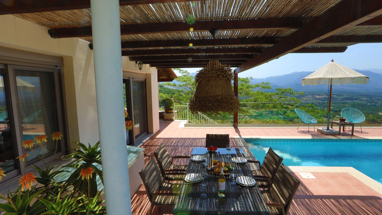 Photo of Outdoor in Monopari