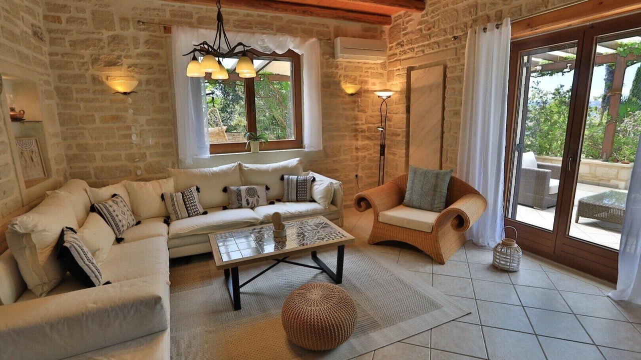 Photo of Livingroom in Atsipópoulon