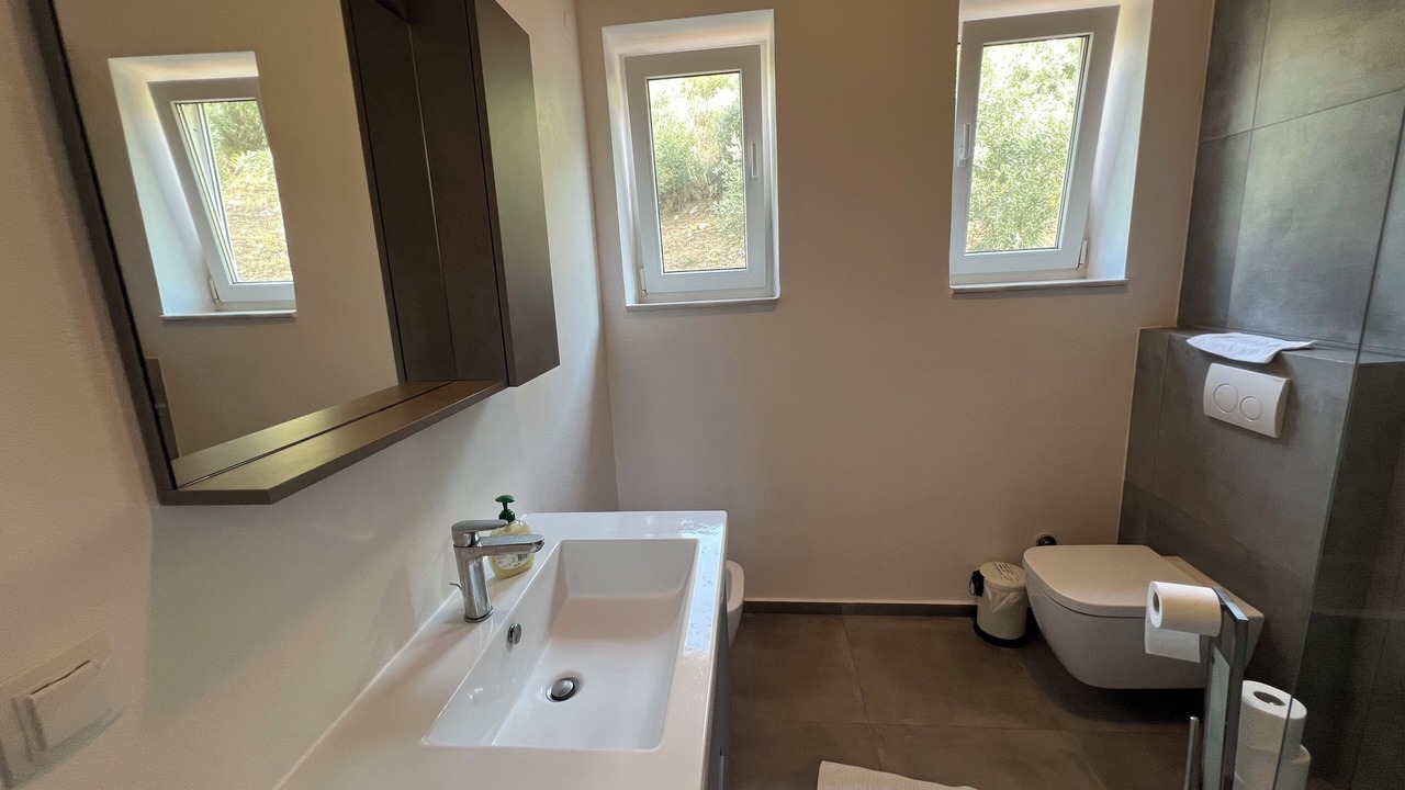 Photo of Bathroom in Igoumenitsa