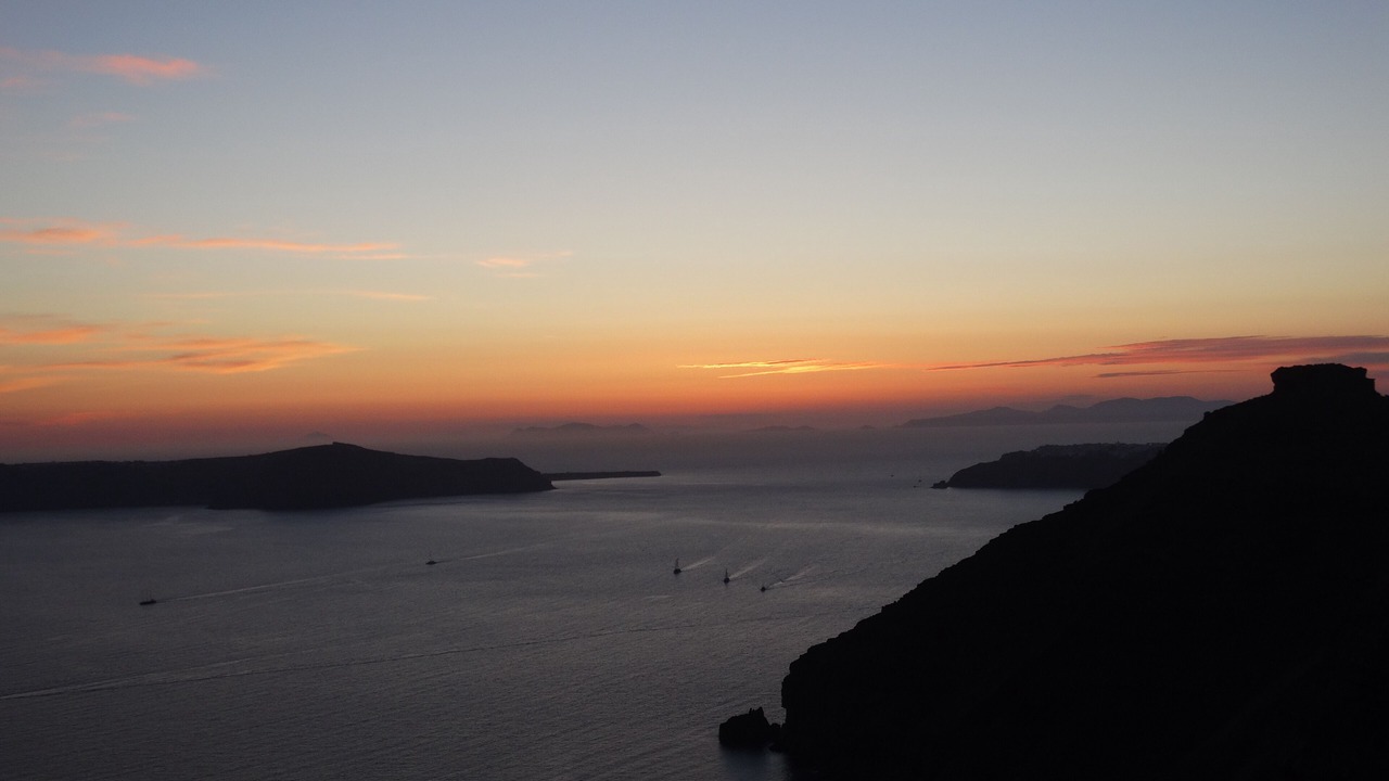 Photo of Others in Fira