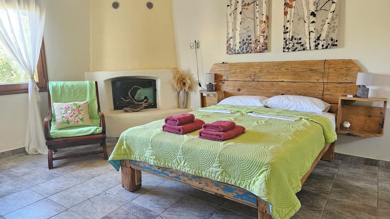 Photo of Bedroom in Pitsidia