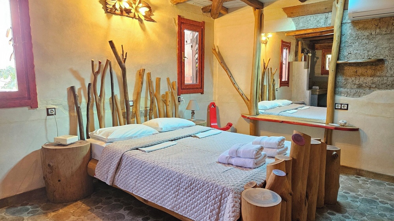 Photo of Bedroom in Pitsidia