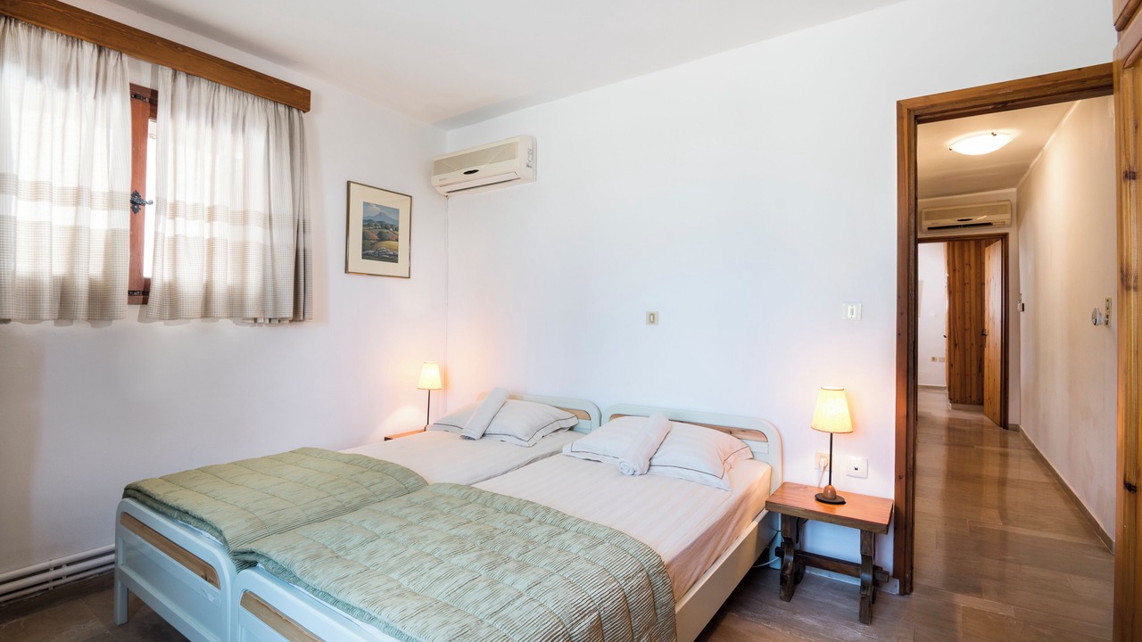 Photo of Bedroom in Platistomo