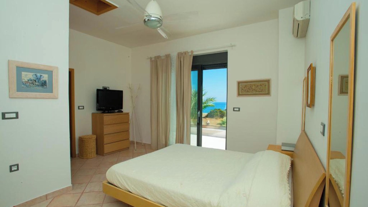 Photo of Bedroom in Gennadi