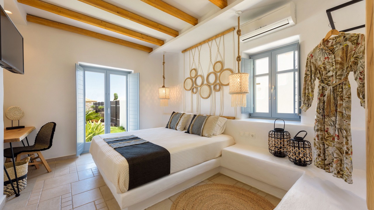 Photo of Bedroom in Drios