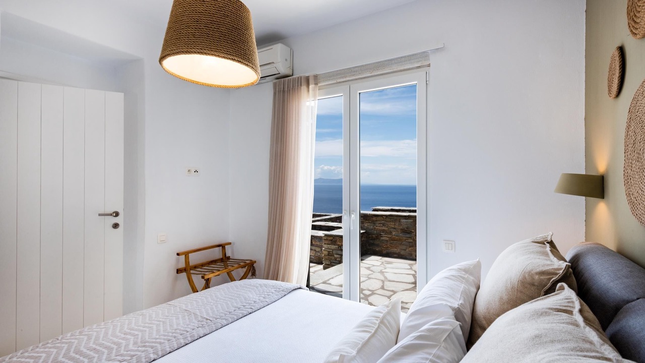 Photo of Bedroom in Exomvourgo