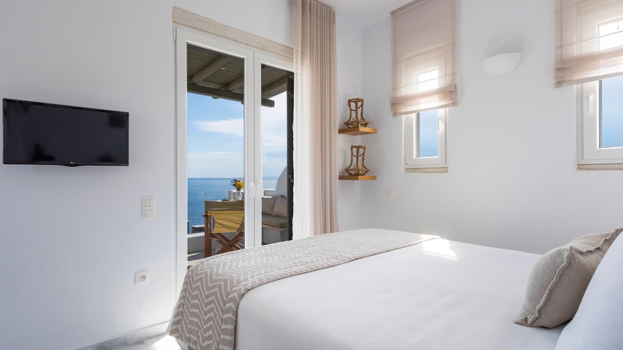 Photo of Bedroom in Exomvourgo