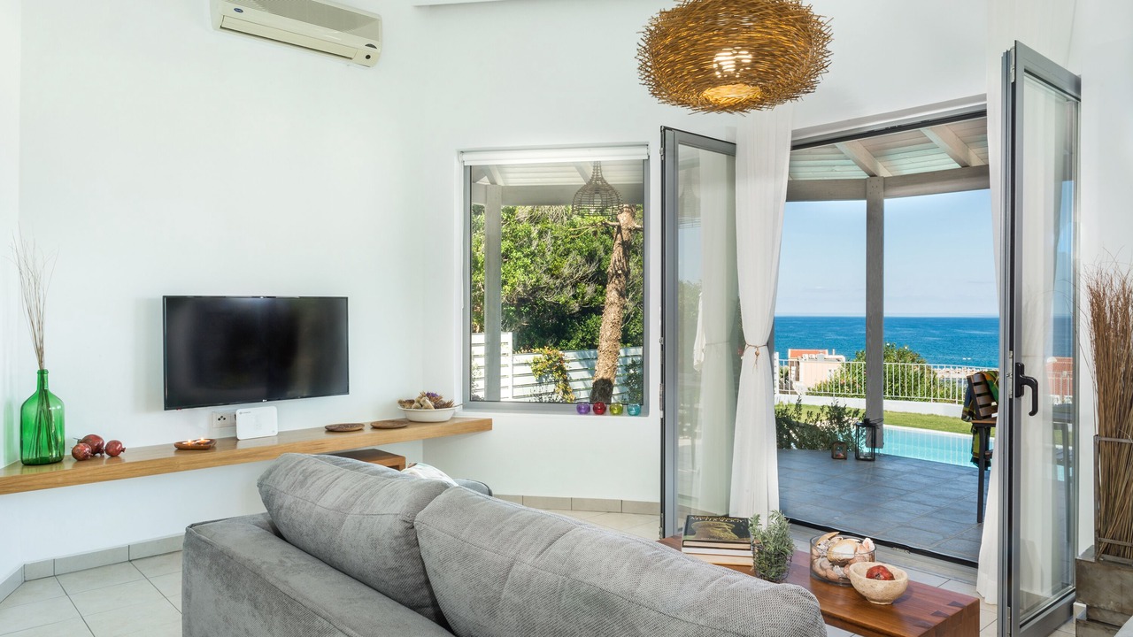Photo of Livingroom in Kato Galatas