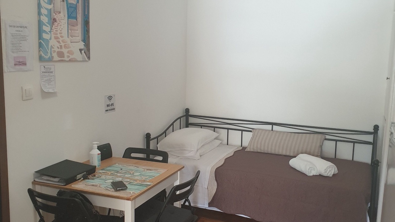 Photo of Bedroom in Alimos