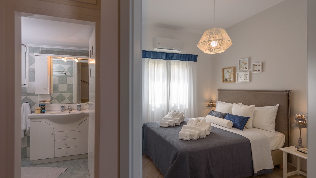 Photo of Bedroom in Neo Kalamaki