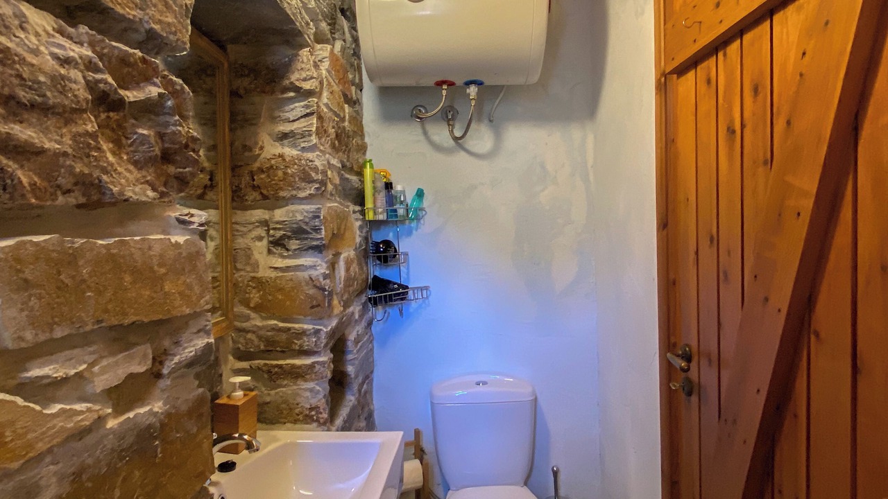 Photo of Bathroom in Kea