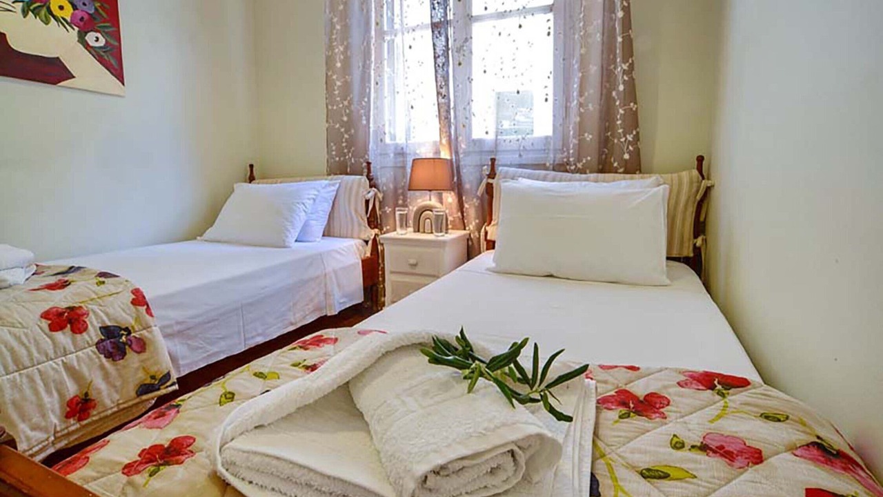Photo of Bedroom in Longos