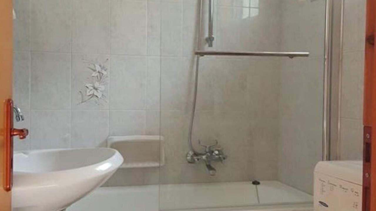 Photo of Bathroom in Alikanas