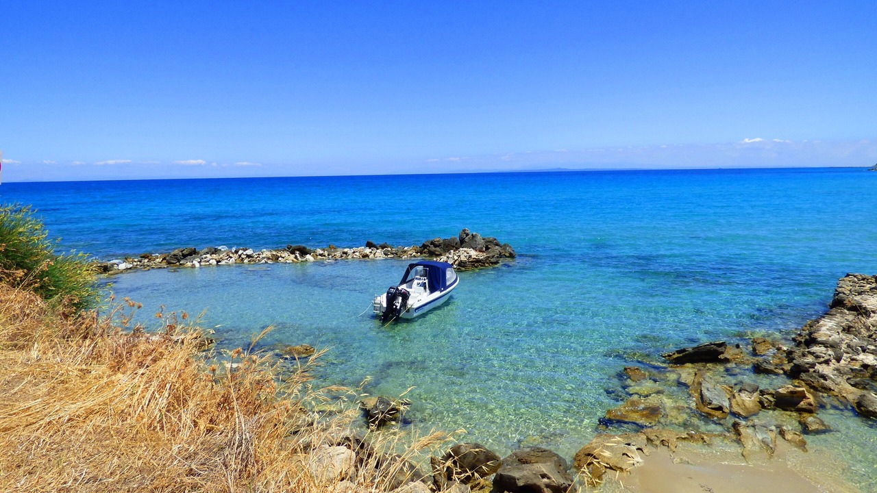 Photo of Others in Alikanas