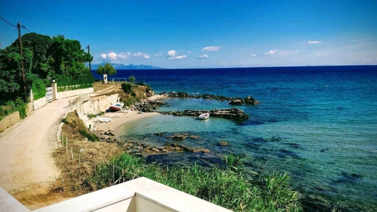 Photo of Patio Balcony in Alikanas