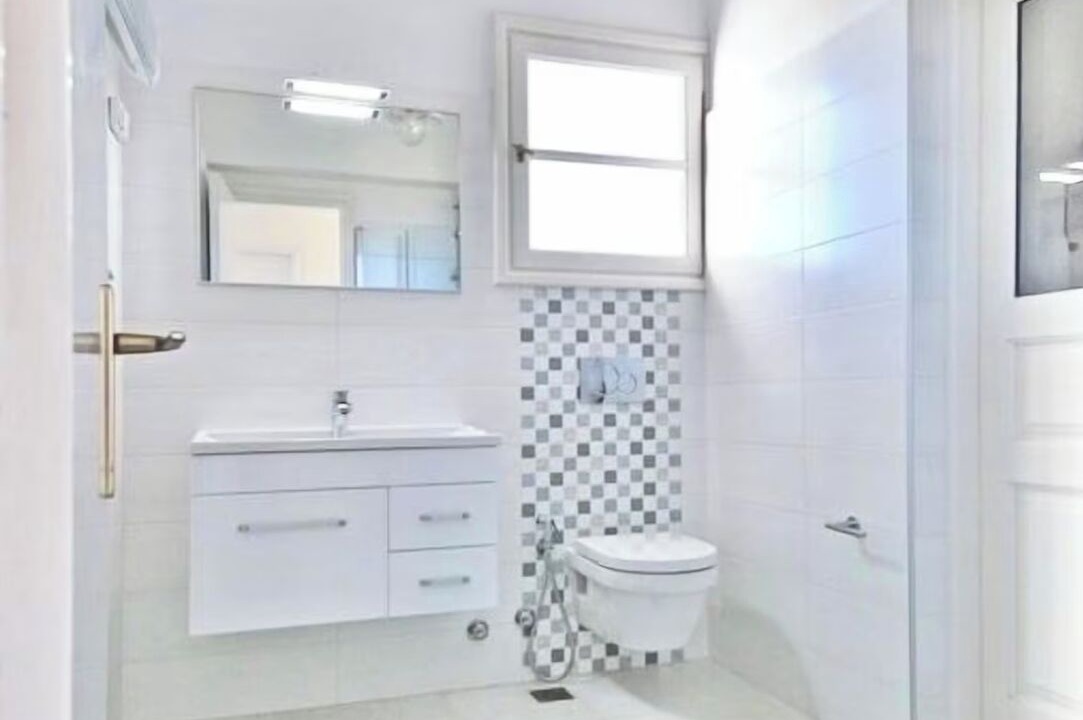 Photo of Bathroom in Naxos