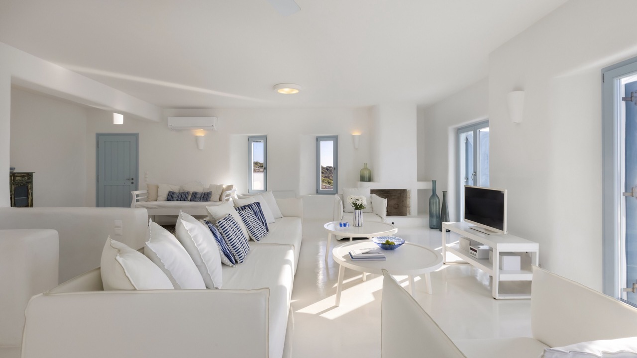 Photo of Livingroom in Nea Cryssi Akti