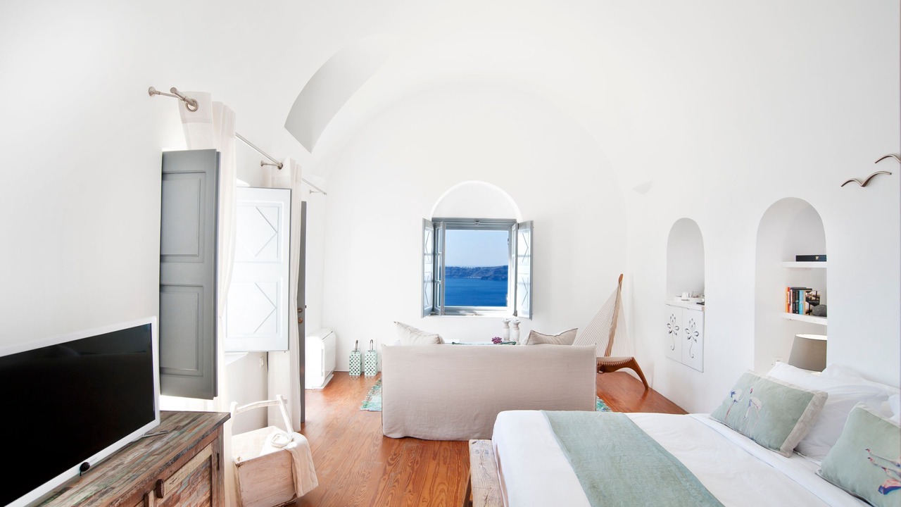 Photo of Bedroom in Fira