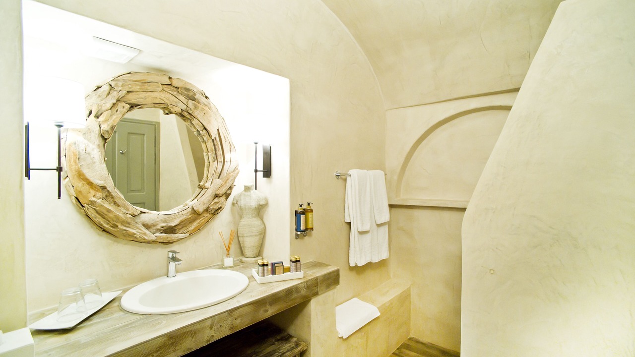 Photo of Bathroom in Fira