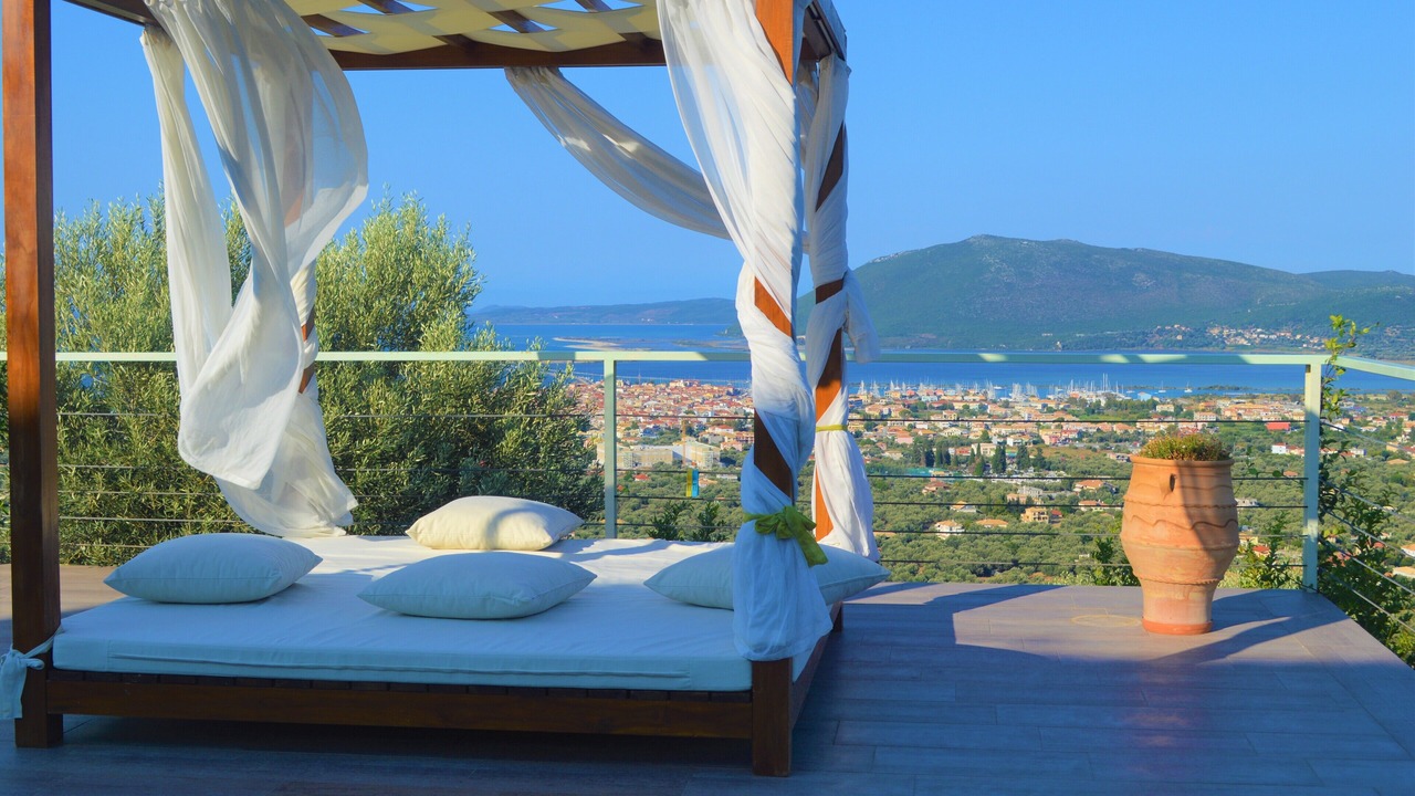 Photo of Outdoor in Apolpaina