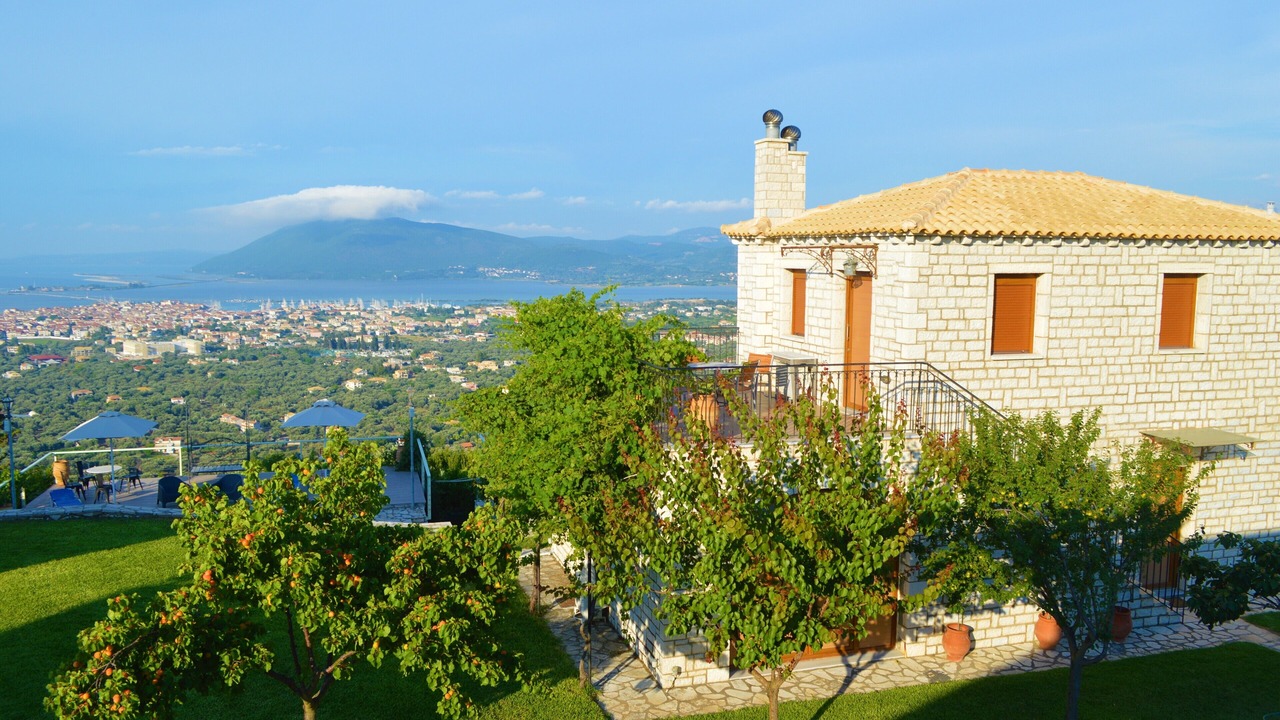 Photo of Outdoor in Apolpaina