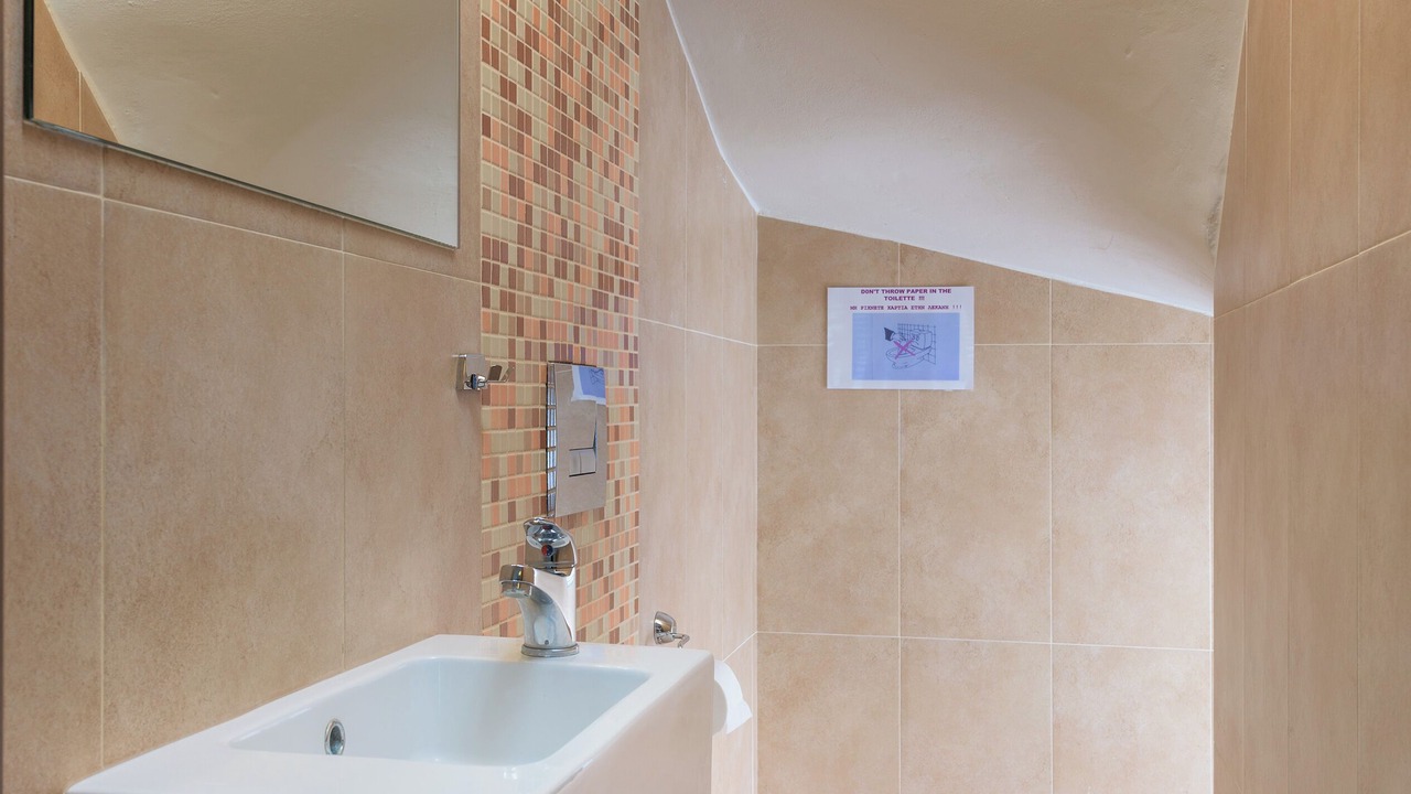 Photo of Bathroom in Gennadi