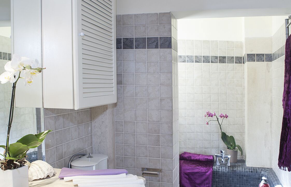 Photo of Bathroom in Varkiza