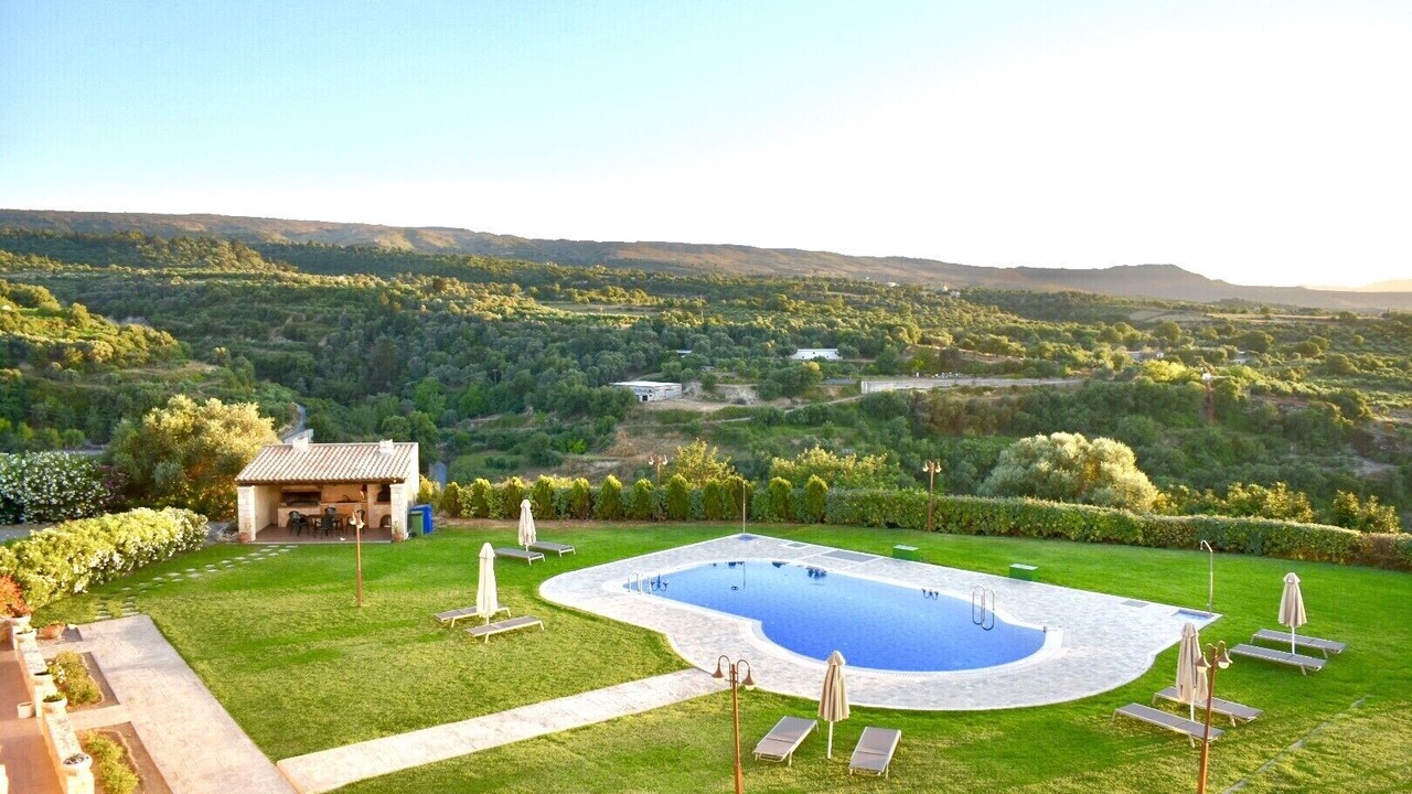 Photo of Outdoor in Pikris