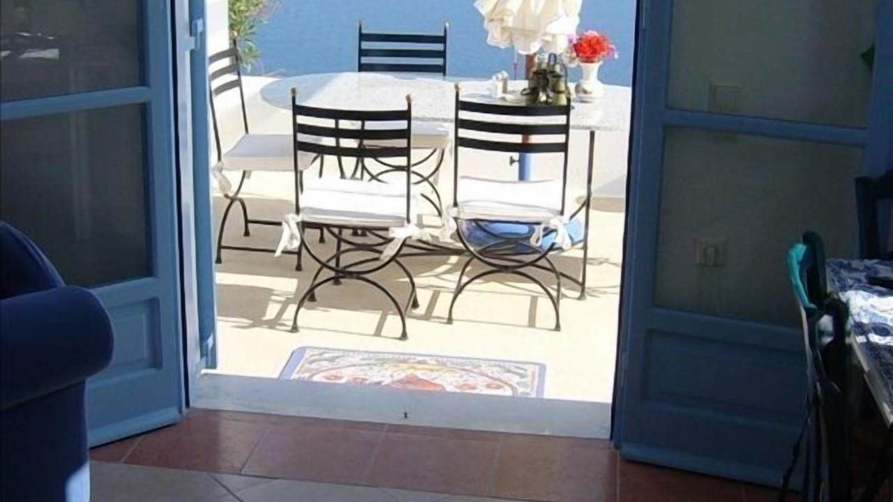 Photo of Bedroom in Oia