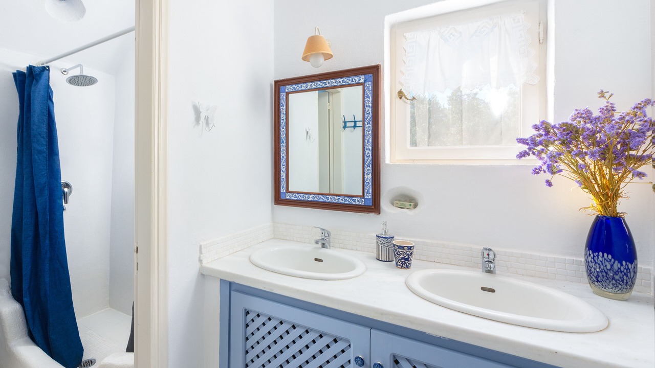 Photo of Bathroom in Asklipiio