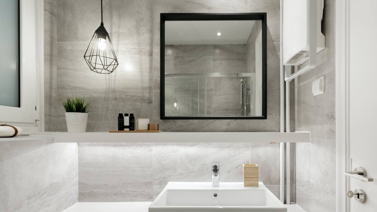 Photo of Bathroom in Plaka