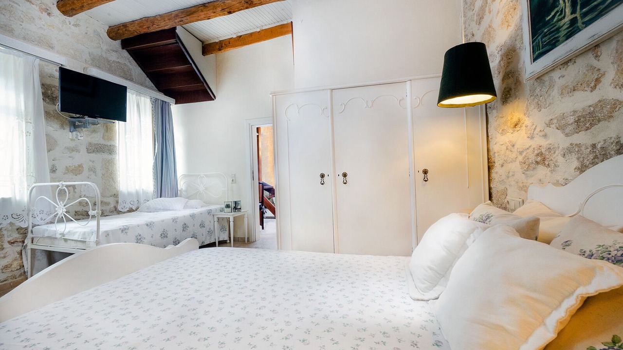 Photo of Bedroom in Archanes
