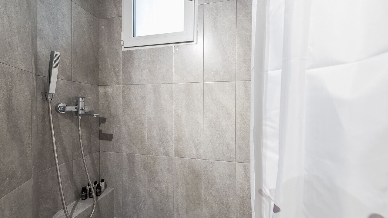 Photo of Bathroom in Thissio