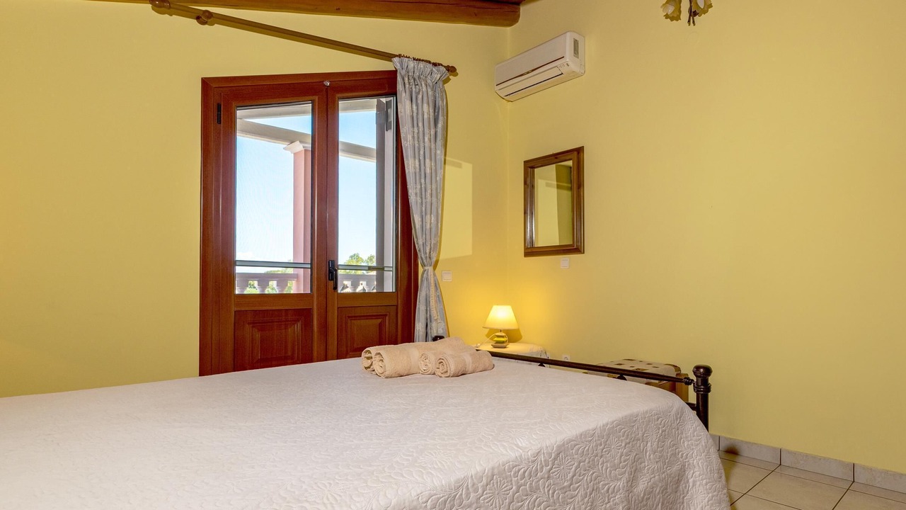 Photo of Bedroom in Ano Vasilikos