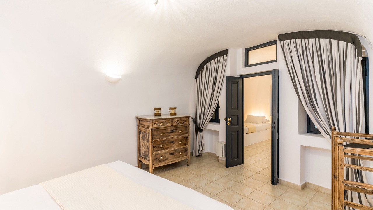 Photo of Bedroom in Imerovigli