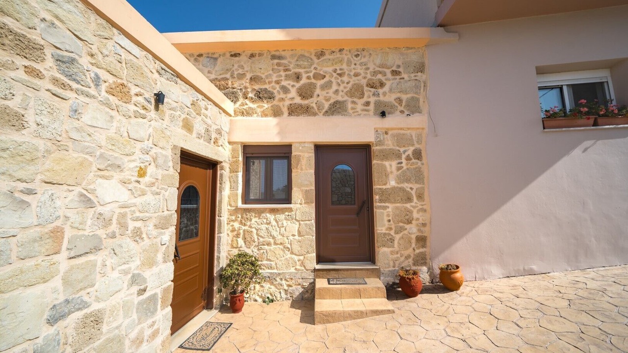 Photo of Outdoor in Platanos