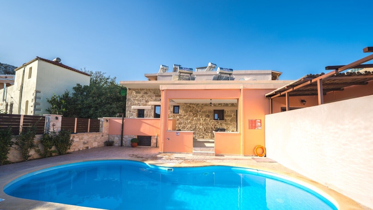 Photo of Outdoor in Platanos