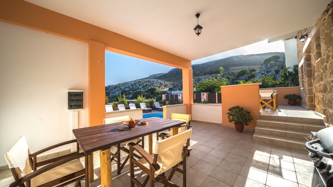 Photo of Outdoor in Platanos