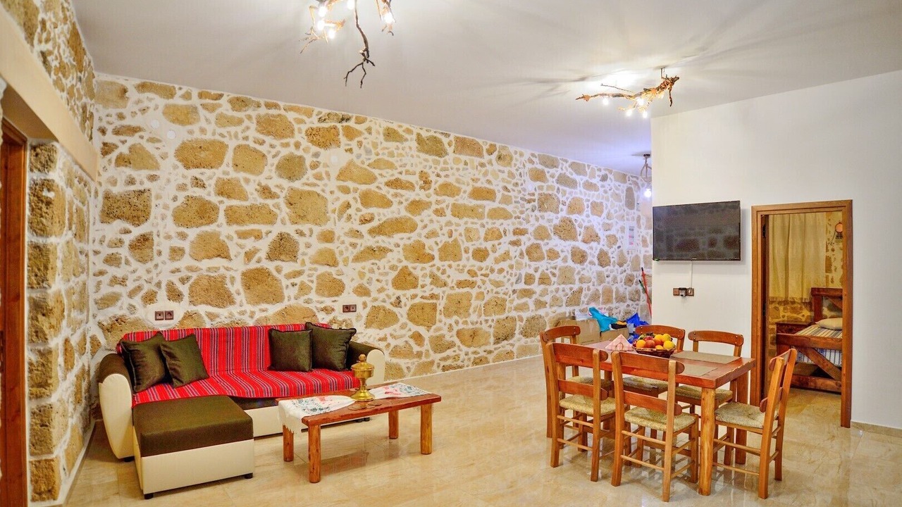 Photo of Livingroom in Platanos