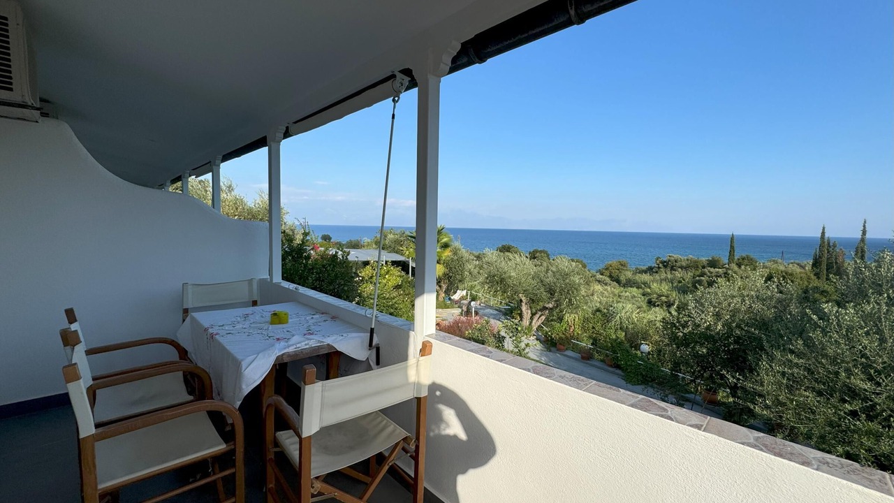 Photo of Patio Balcony in Kompi